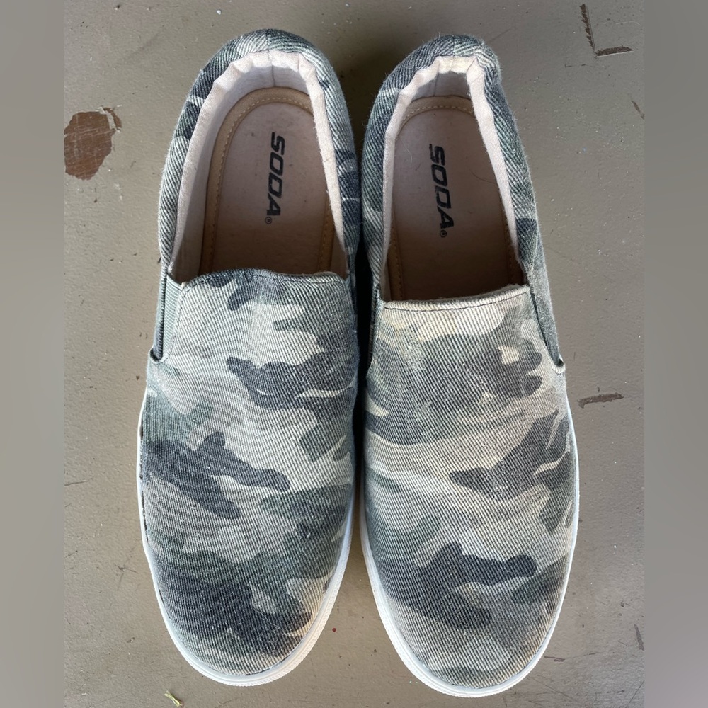 Ladies shoes